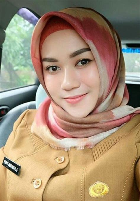 indonesia jilbab Search